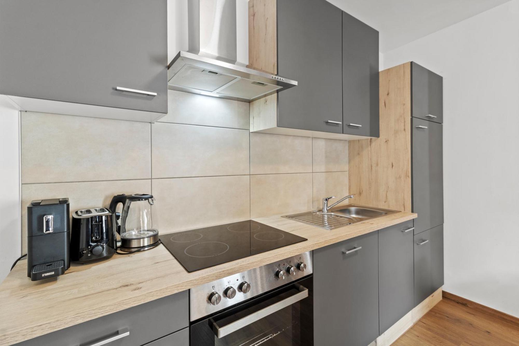 Апартаменты Stilvolles Zuhause Mit Terrasse Брук-ан-дер-Мур Экстерьер фото