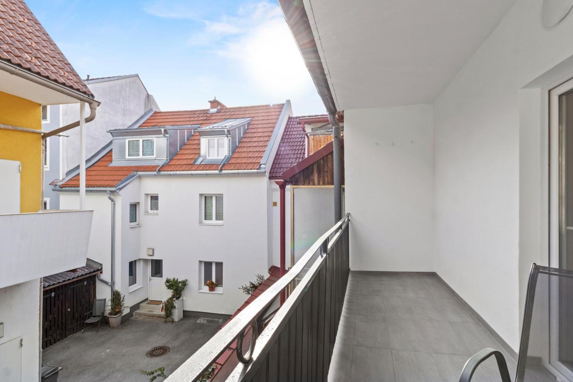 Апартаменты Stilvolles Zuhause Mit Terrasse Брук-ан-дер-Мур Экстерьер фото